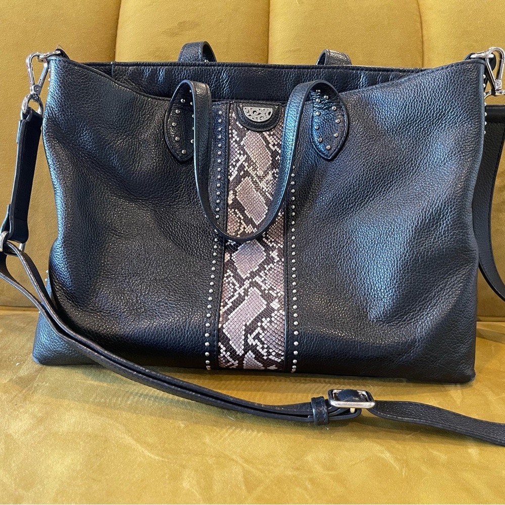 Brighton “never full” style crossbody tote bag with snake detail!